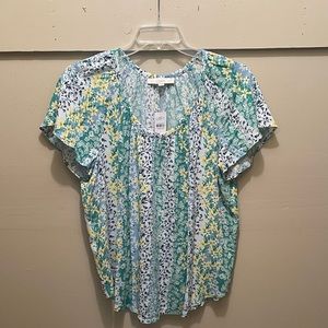 NWT! LOFT Short Sleeve Floral Top. Size Large.